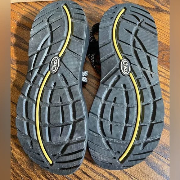 Women’s ZX2 Classic Boost Chacos, black- size 10W - Picture 4 of 5